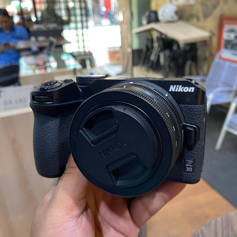 Camera Nikon Z30 + Lente 16-50mm oss
