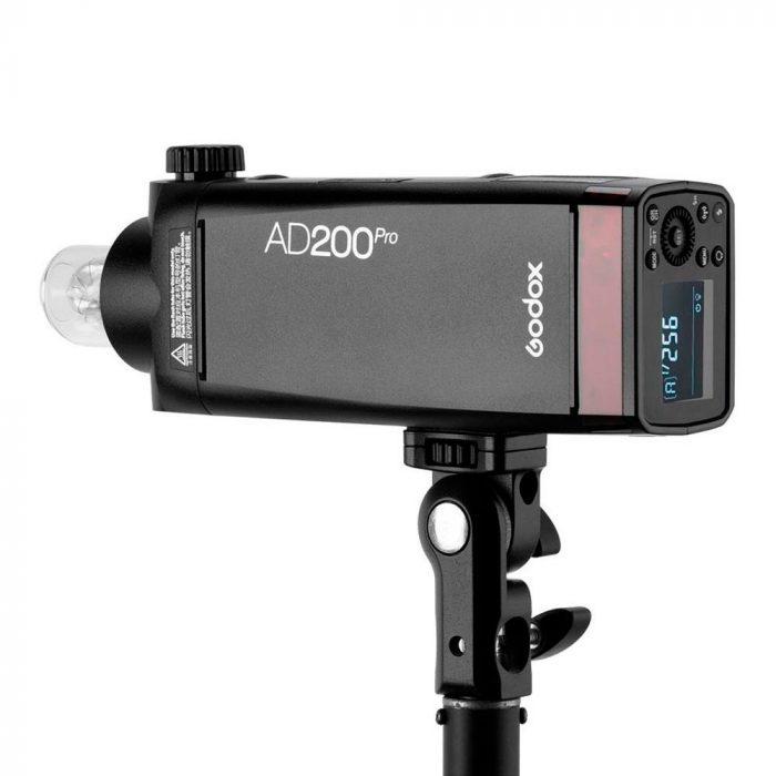 Flash Godox AD200 Pro