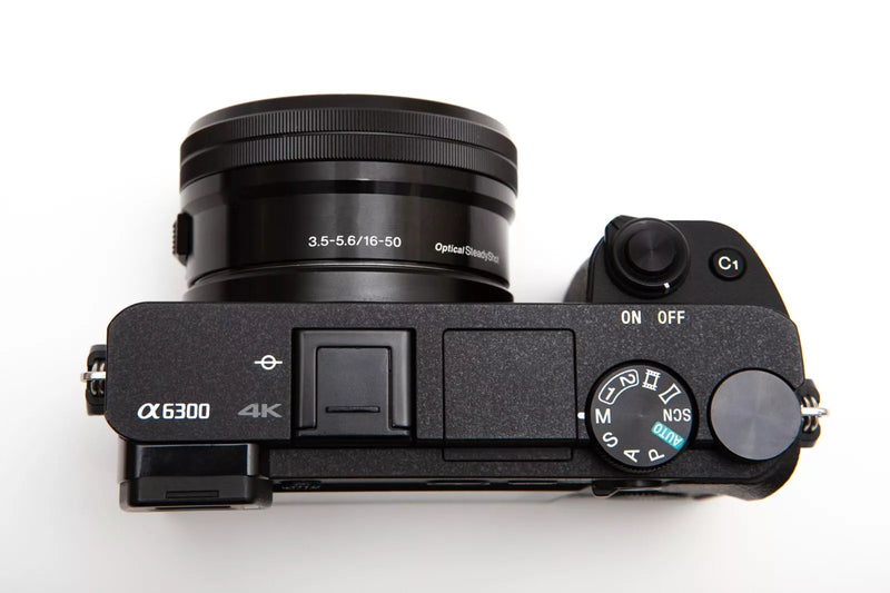 Câmera Sony A6300 + 16-50mm seminova