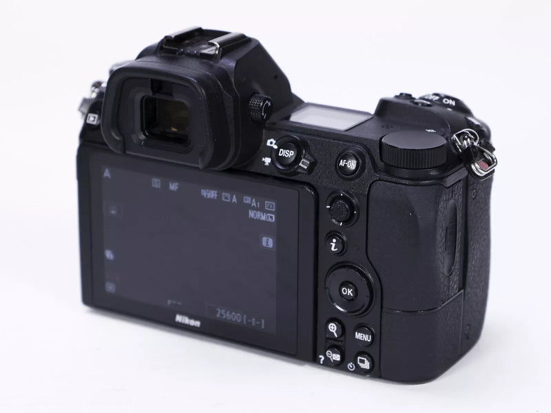 Câmera Nikon Z7 II 45.7MP